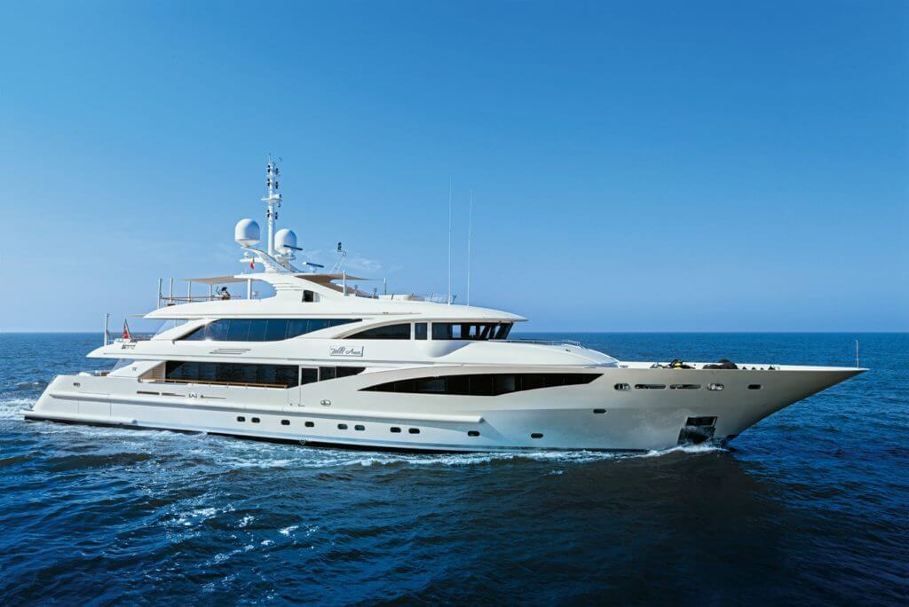 belle-anna-yacht-photos-1-1024×684